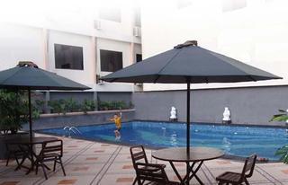 Amans Hotel Ambon Exterior foto
